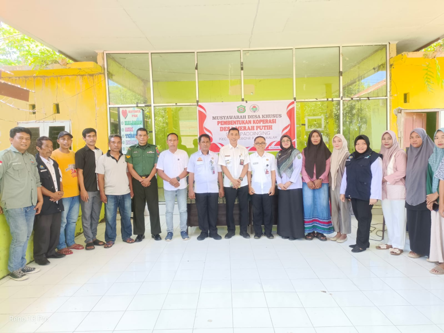 MUSYAWARAH DESA KHUSUS PEMBENTUKAN KOPERASI DESA MERAH PUTIH PADDINGING KECAMATAN SANROBONE